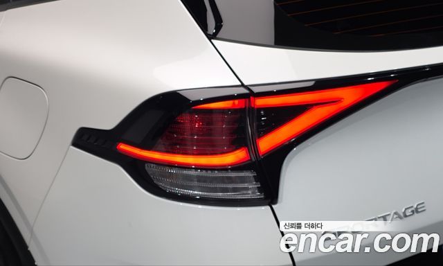 Kia Sportage 2022 — photo 9