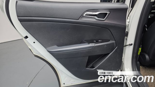 Kia Sportage 2022 — photo 15