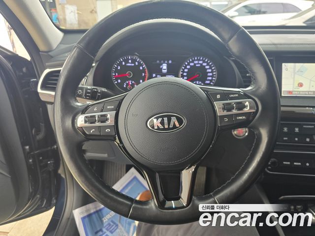 Kia K7 2018 — photo 8