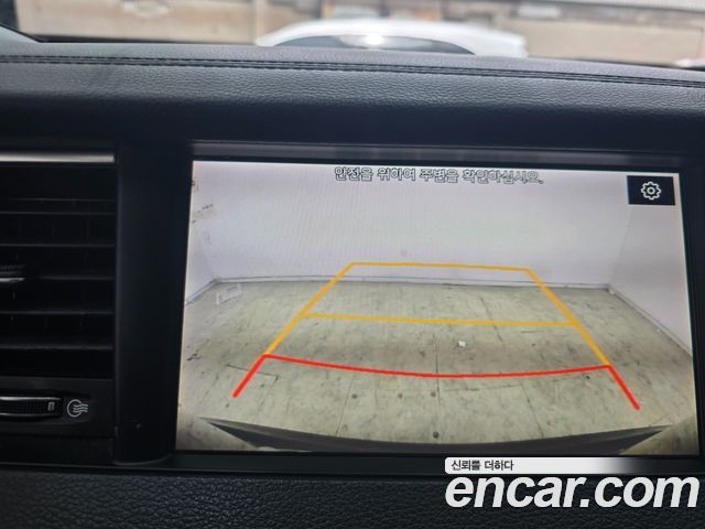 Kia K7 2018 — photo 11