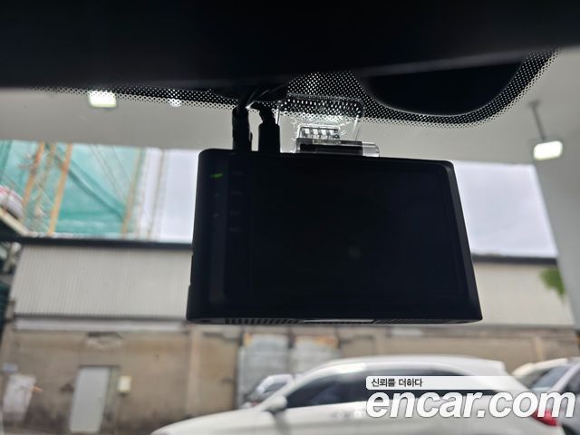 Kia K7 2018 — photo 15