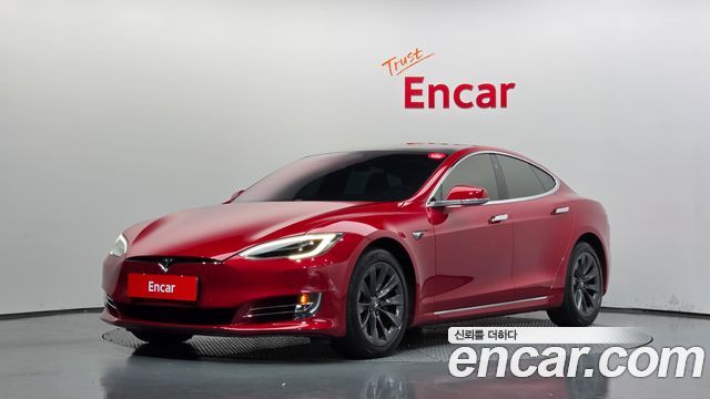 Tesla Model S 2019 — photo 1