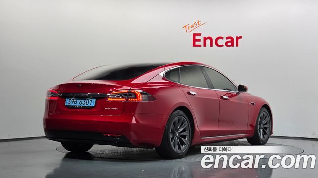 Tesla Model S 2019 — photo 2