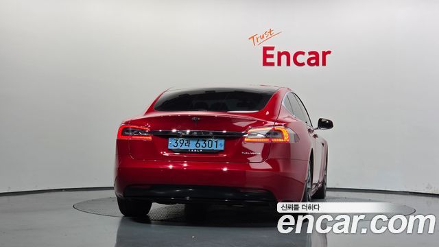 Tesla Model S 2019 — photo 4