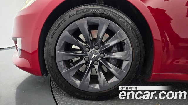 Tesla Model S 2019 — photo 5
