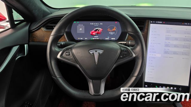Tesla Model S 2019 — photo 19