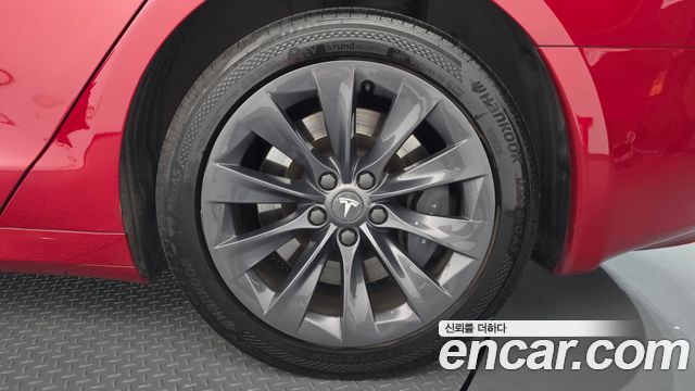 Tesla Model S 2019 — photo 7