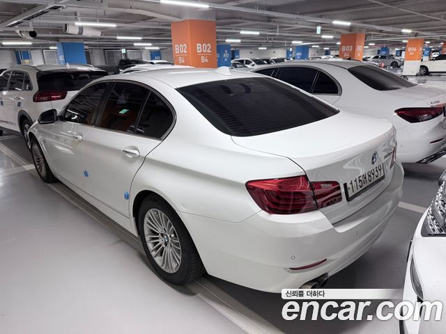BMW 5-Series 2015 — photo 2