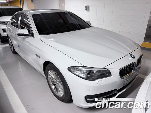 BMW 5-Series 2015 — photo 4