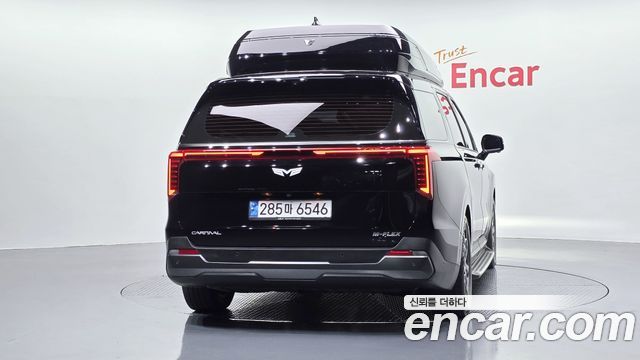 Kia Canival 2024 — photo 4