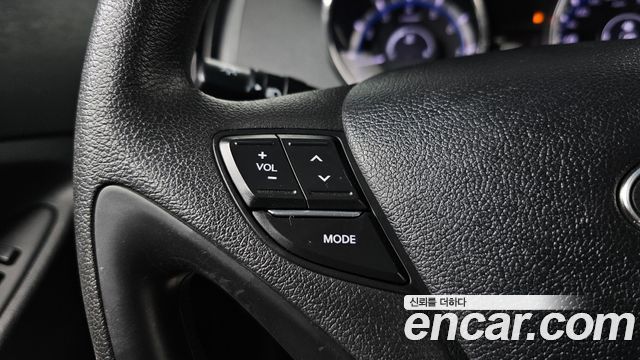 Hyundai Sonata 2013 — photo 16