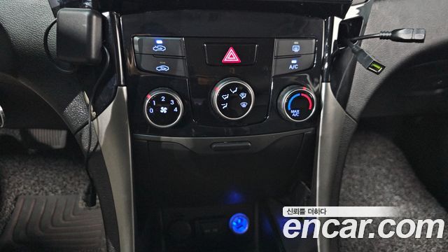 Hyundai Sonata 2013 — photo 20