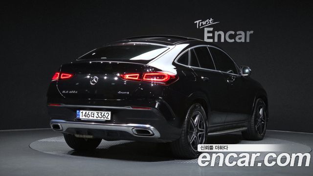 Mercedes-Benz GLE-Class 2021 — photo 2