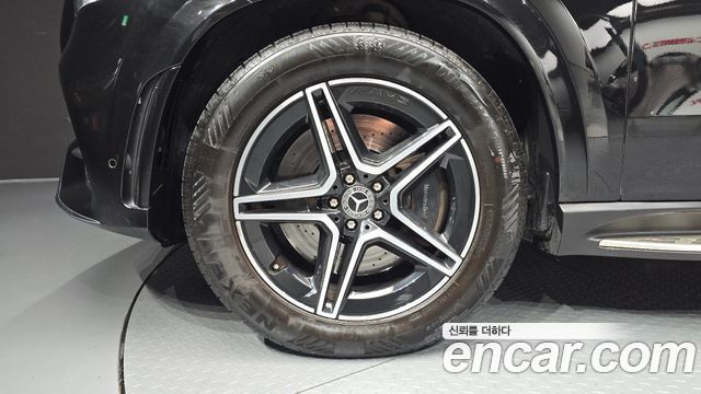 Mercedes-Benz GLE-Class 2021 — photo 5