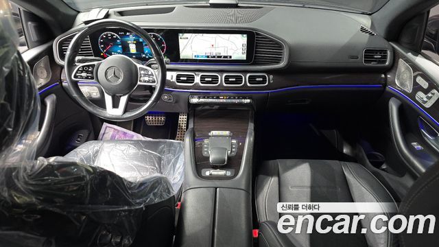 Mercedes-Benz GLE-Class 2021 — photo 10