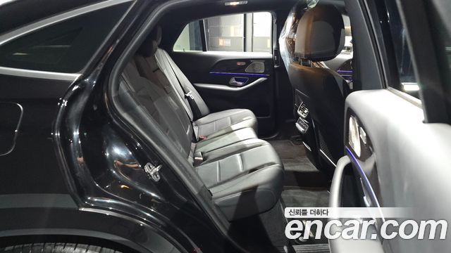 Mercedes-Benz GLE-Class 2021 — photo 17