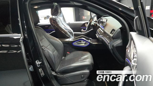 Mercedes-Benz GLE-Class 2021 — photo 18