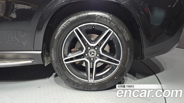 Mercedes-Benz GLE-Class 2021 — photo 7
