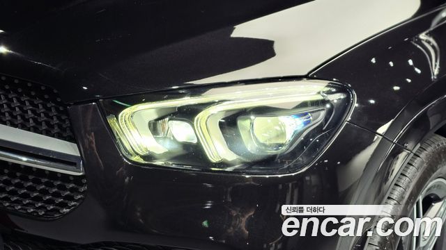 Mercedes-Benz GLE-Class 2021 — photo 8