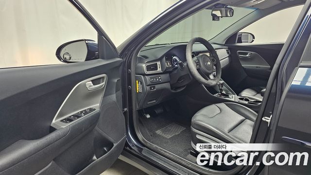 Kia Niro 2018 — photo 13