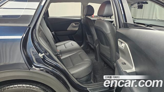 Kia Niro 2018 — photo 17