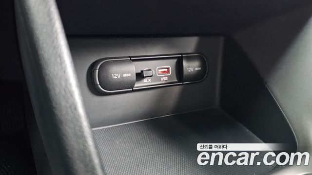 Kia Niro 2018 — photo 18