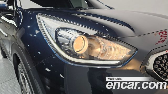 Kia Niro 2018 — photo 8