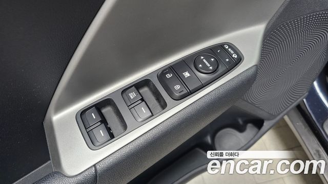 Kia Niro 2018 — photo 29