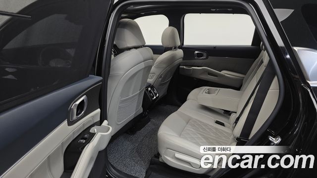 Kia Sorento 2023 — photo 12