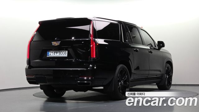 Cadillac Escalade 2025 — photo 2