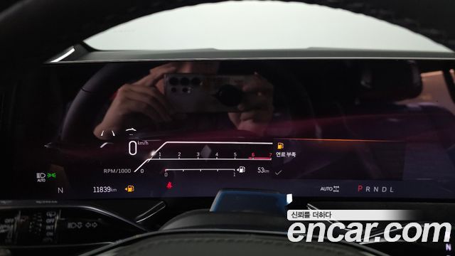 Cadillac Escalade 2025 — photo 11
