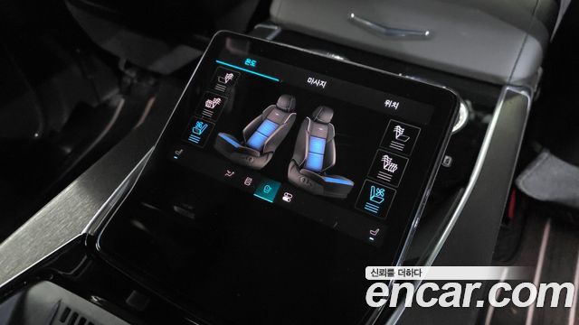 Cadillac Escalade 2025 — photo 24