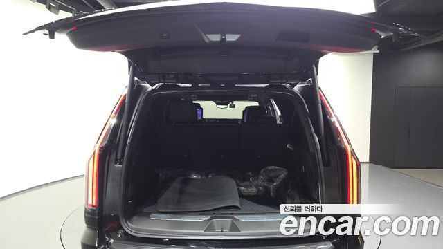 Cadillac Escalade 2025 — photo 26