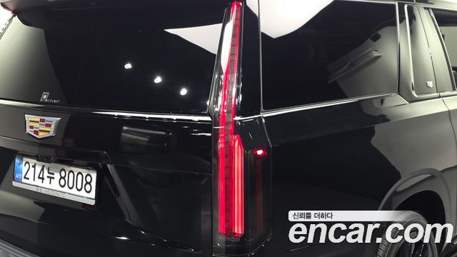 Cadillac Escalade 2025 — photo 9