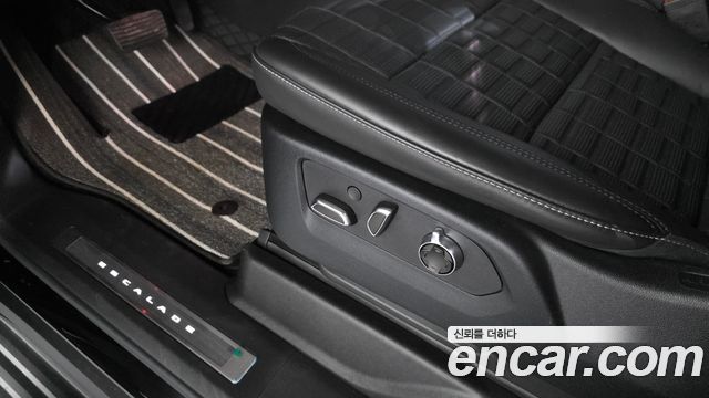 Cadillac Escalade 2025 — photo 28