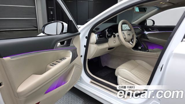 Genesis G70 2021 — photo 13