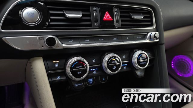Genesis G70 2021 — photo 24