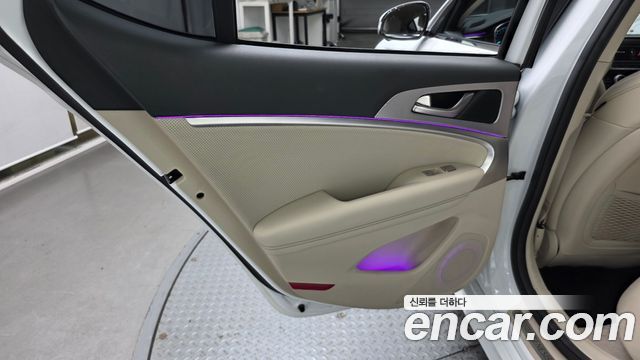 Genesis G70 2021 — photo 15