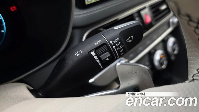 Genesis G70 2021 — photo 27