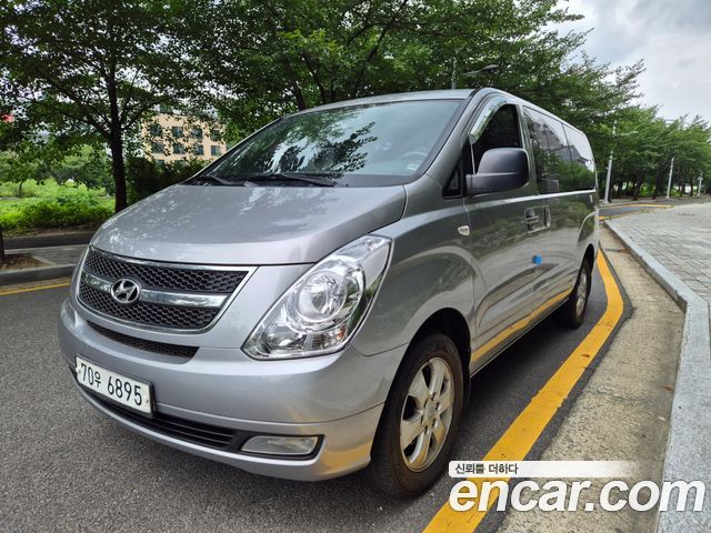 Hyundai Starex 2015 — photo 1