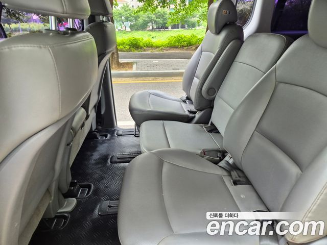 Hyundai Starex 2015 — photo 11