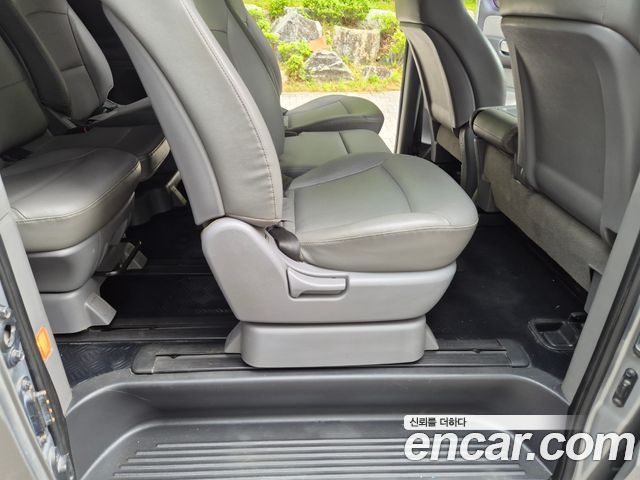 Hyundai Starex 2015 — photo 20