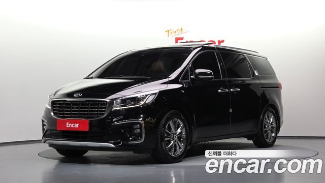 Kia Canival 2019 — photo 1