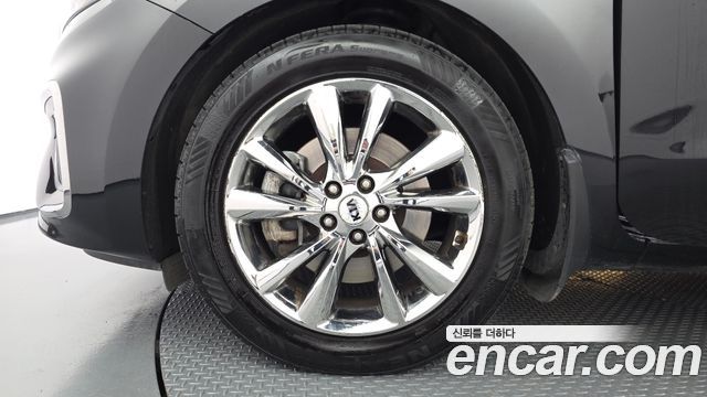 Kia Canival 2019 — photo 5