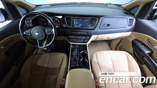 Kia Canival 2019 — photo 7