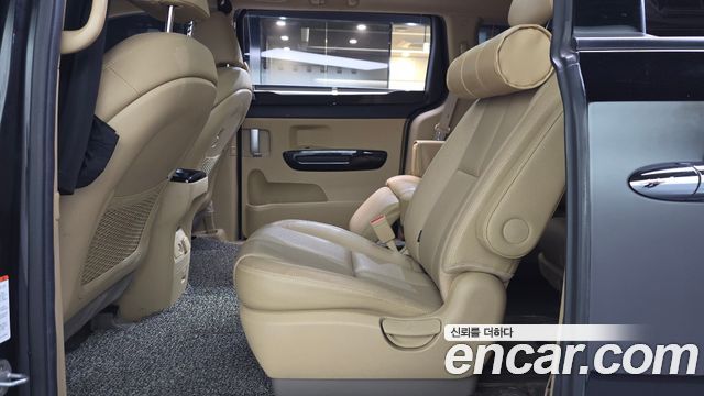 Kia Canival 2019 — photo 11