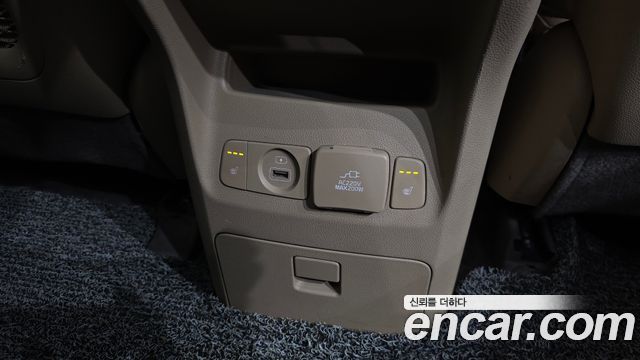 Kia Canival 2019 — photo 18