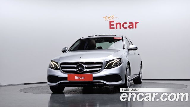 Mercedes-Benz E-Class 2017 — photo 3