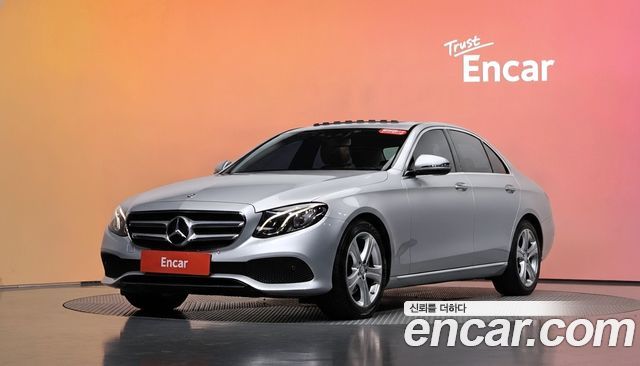 Mercedes-Benz E-Class 2017 — photo 1