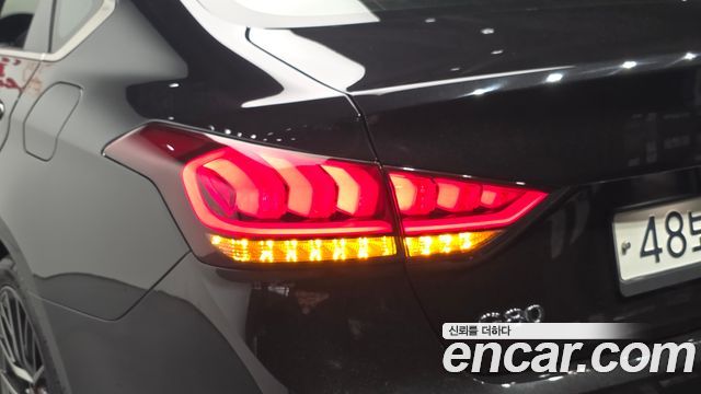 Genesis G80 2019 — photo 9